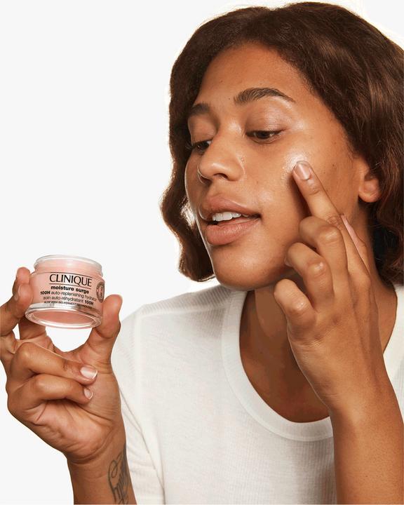 Actual product image Clinique Moisture Surge (30 ml, 24h cream)