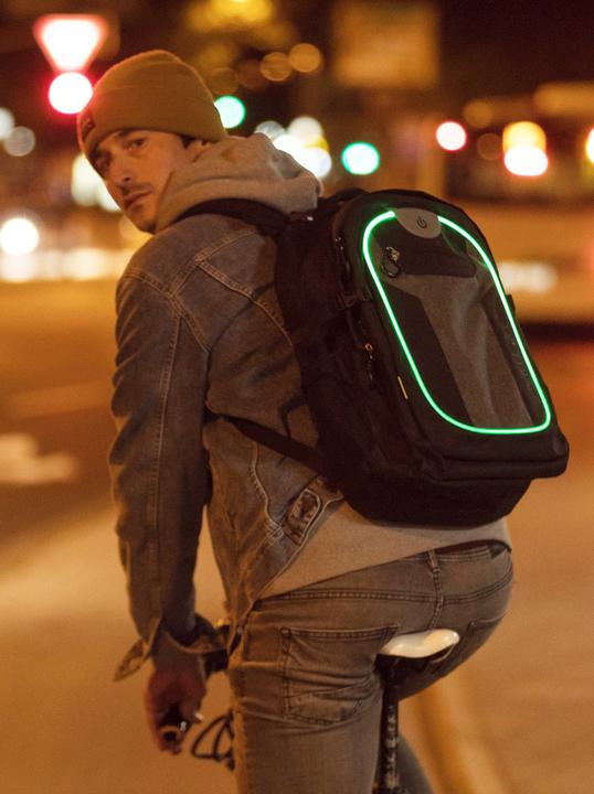 Actual product image Wheel Bee Backpack Rev. Black Revolution Black / Grey, 46x32x 20 cm, LED, Batt. 2xCR2032 incl. (30 l)