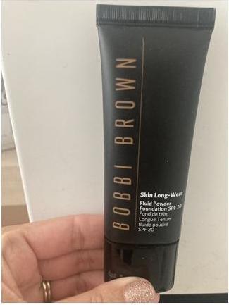 Immagine prodotto Bobbi Brown Skin Long Wear Powder Foundation fattore di protezione solare 20 Neutral Gold (Neutro d'oro)