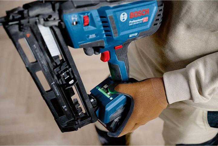 Produktbild Bosch Professional Akku-Holznagler GNH 18V-64-2 M, im Karton