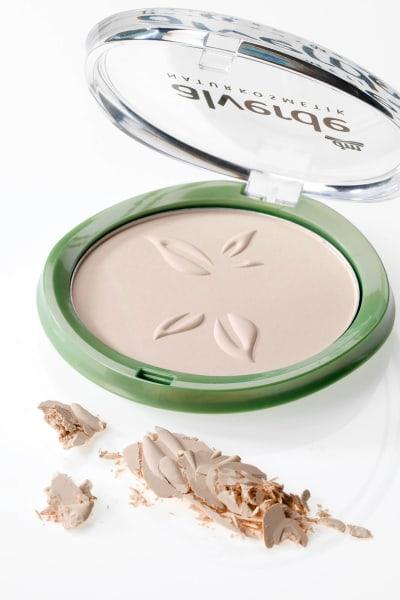 Actual product image dm alverde Compact powder naturelle 010