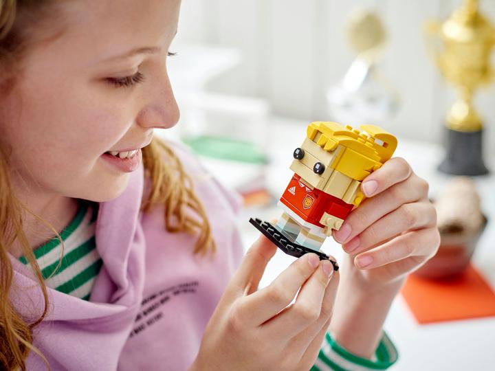 Actual product image LEGO 40541 BrickHeadz Manchester United - Go Brick Me (40541, LEGO Brickheadz)
