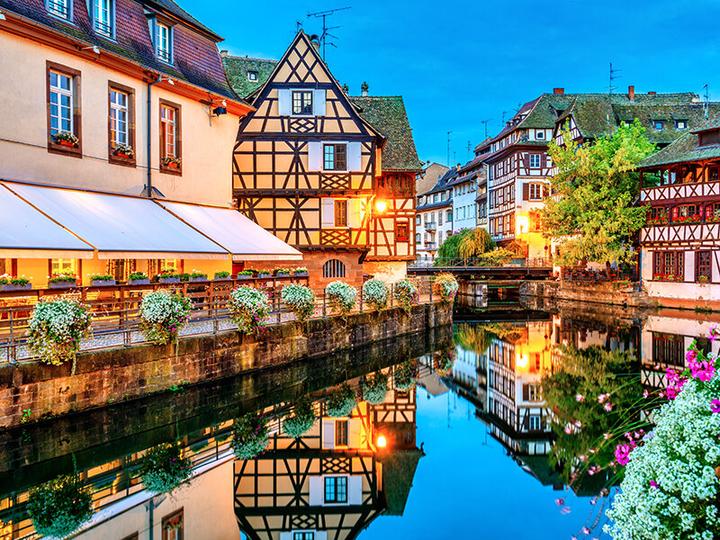 Image du produit Smartbox Strasbourg romantique : 1 nuit avec petit déjeuner (2 pers.)