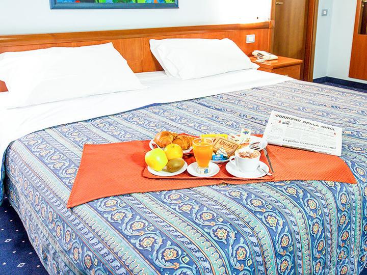 Produktbild Smartbox Ein besonderer Geburtstag, 50 Jahre! Reise nach Europa, Gourmet-Dinner oder Abenteuer für 2 (2 Pers.)