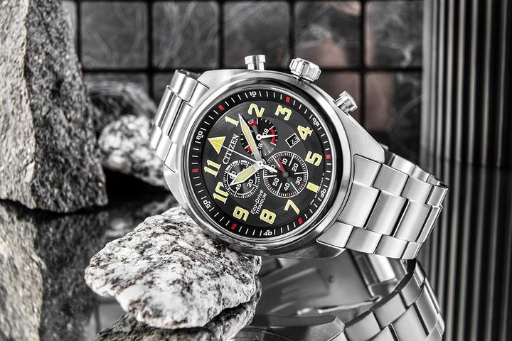 Immagine prodotto Citizen AT2480-81E Cronografo Eco-Drive Super Titanio 43 mm (Cronografo, 43 mm)
