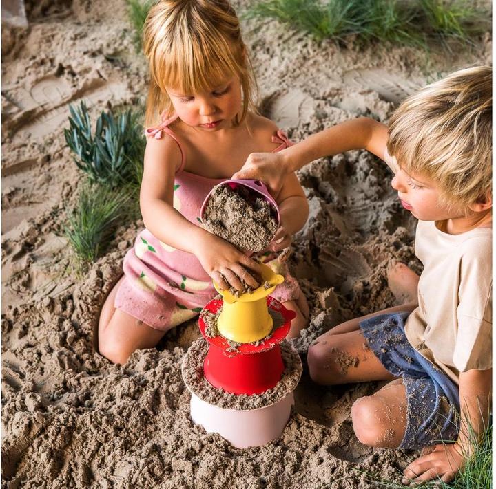 Actual product image Quut Sand toy Alto? Cherry / Banana Pink 3