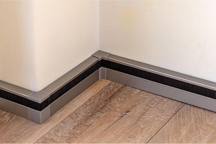 Produktbild Elbro Sockelleistenkanal 2400×60×20mm anthrazit Bürste schwarz (Kabelkanal, 240 cm)