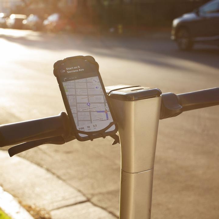Actual product image Kikkerland Phone Mount