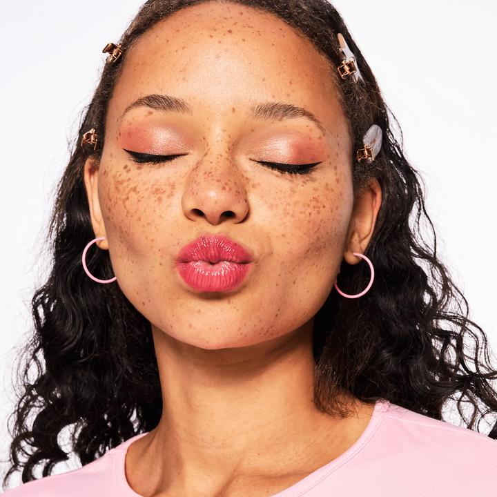 Actual product image essence JUICY BOMB glossy butter balm (Care pencil)