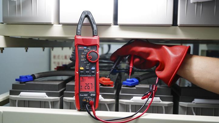 Produktbild Uni-T Stromzange UT219PV, AC/DC