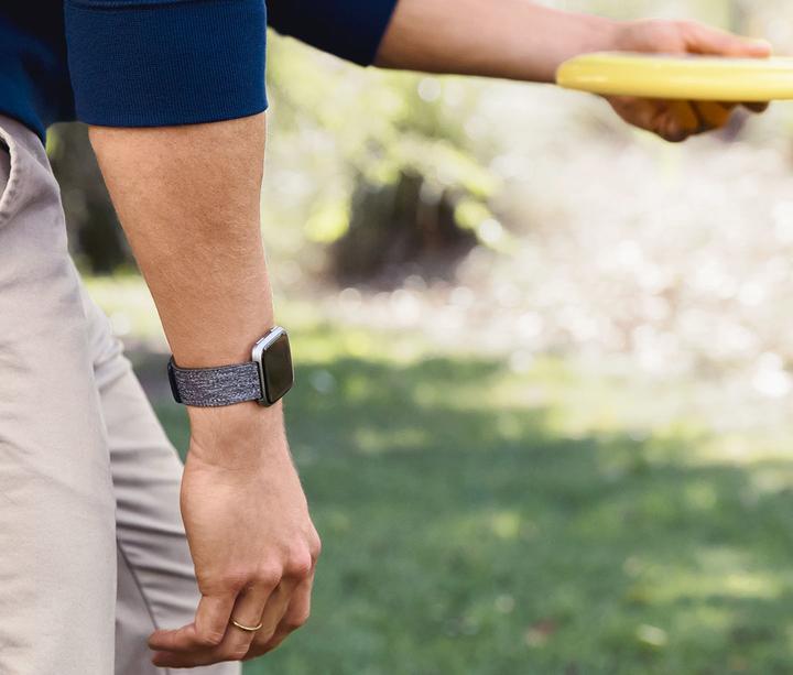 Produktbild Fitbit Versa Special Edition (34 mm)