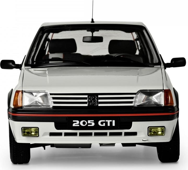 Image du produit 1:8 IXO Peugeot 205 GTI Rouge