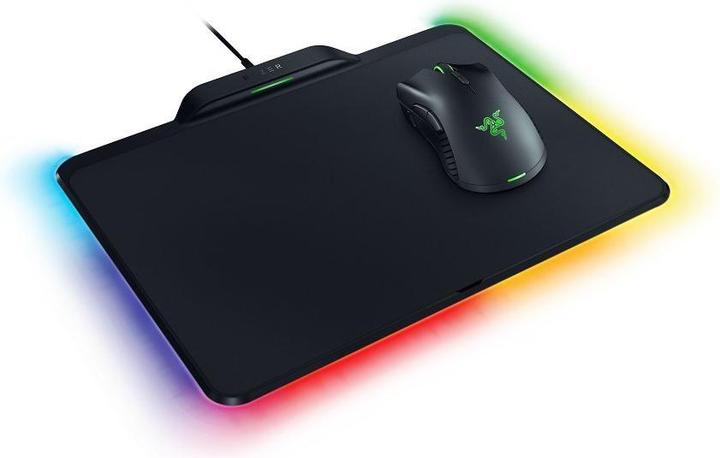 Actual product image Razer Mamba + Firefly HyperFlux Bundle (Wireless)