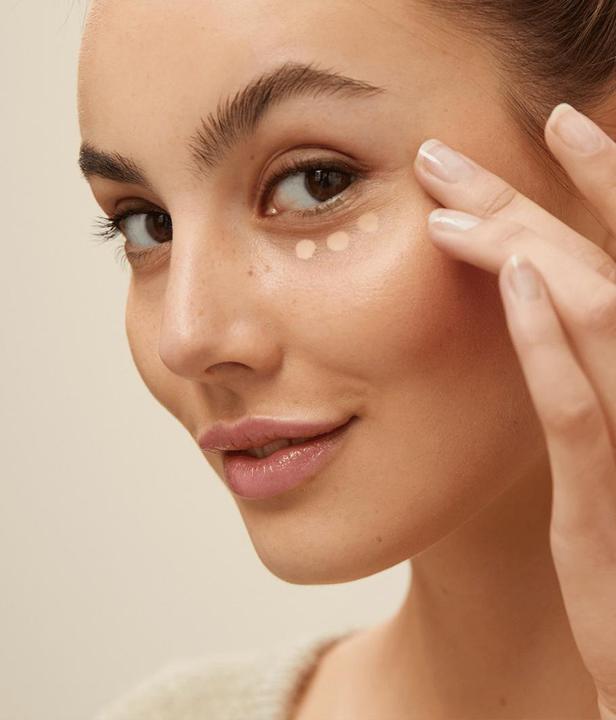 Actual product image NIVEA Hyaluron Cellular Filler 3in2 (01 Bright)