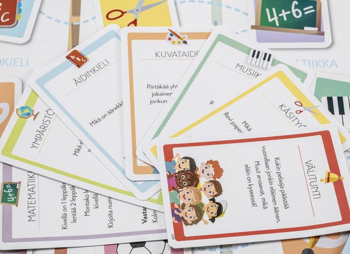 Produktbild Opetellaan Lasst uns Schule spielen lernen (Finnisch)