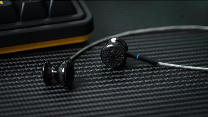 Actual product image FiiO FF3 (No noise cancelling, 0 h, Cable)