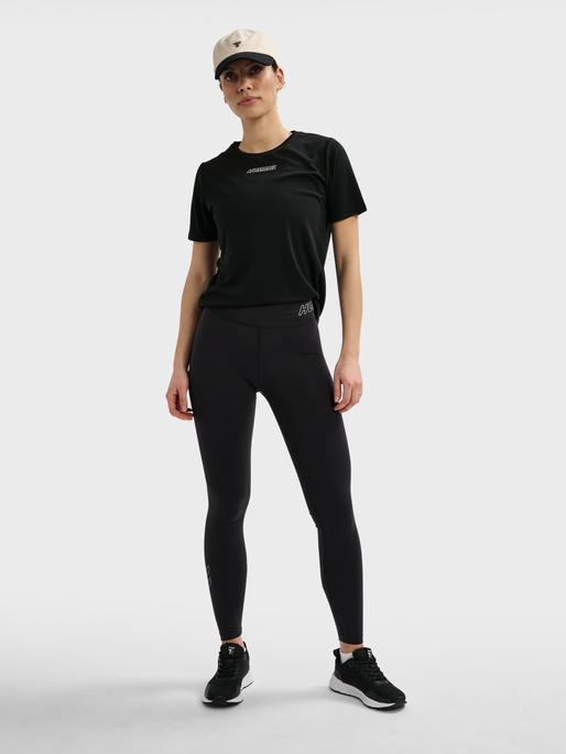 Actual product image hummel hmlTE TOLA T-SHIRT (L)
