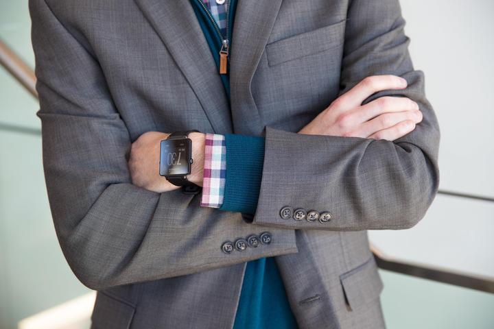 Actual product image Garmin Vivoactive (43.80 mm)
