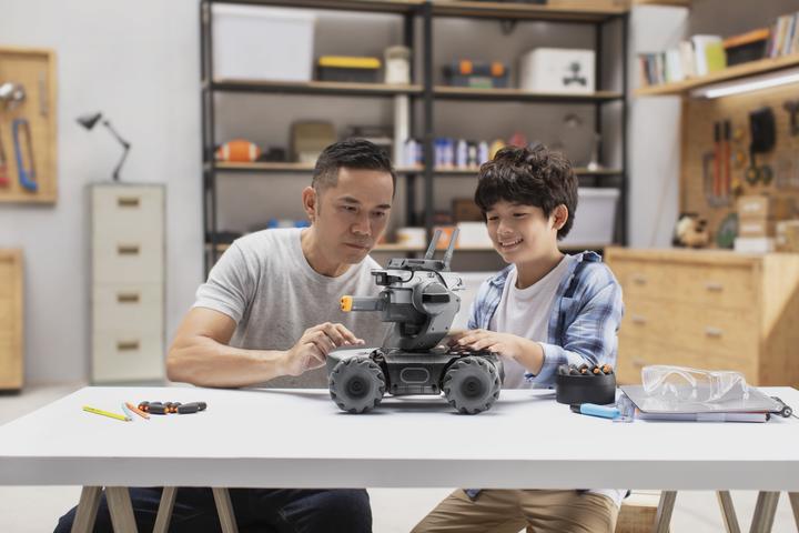 Actual product image DJI RoboMaster S1