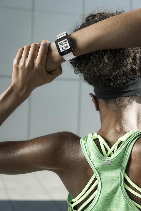 Actual product image Garmin Forerunner 35 (33 mm)