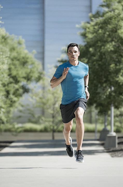 Actual product image Garmin Forerunner 35 (33 mm)