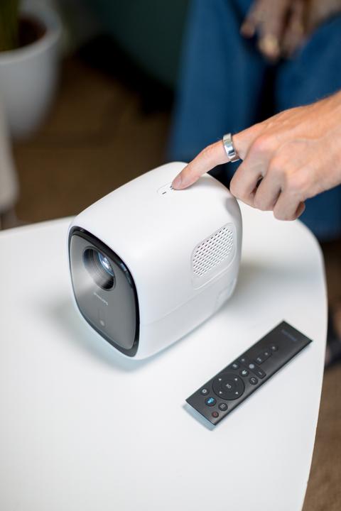 Actual product image Philips Neopix 130 video projector (HD, 120 lm, 1.43:1)