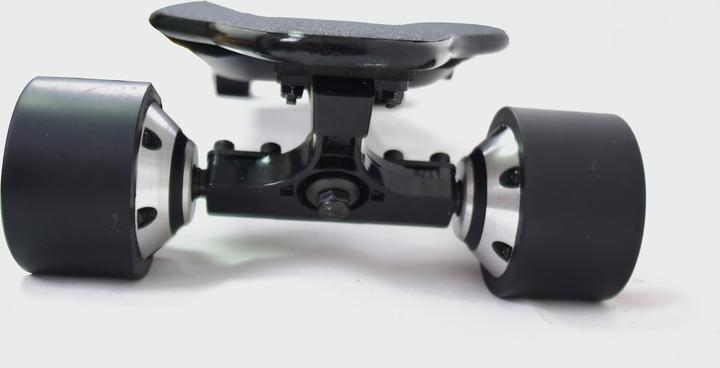 Actual product image Hitec Htcs 600 (40 km/h, 600 W)