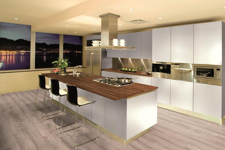 Produktbild Swiss Krono Swiss-Noblesse 8 mm Helsinki Eiche (Laminat, 2.13 m²)