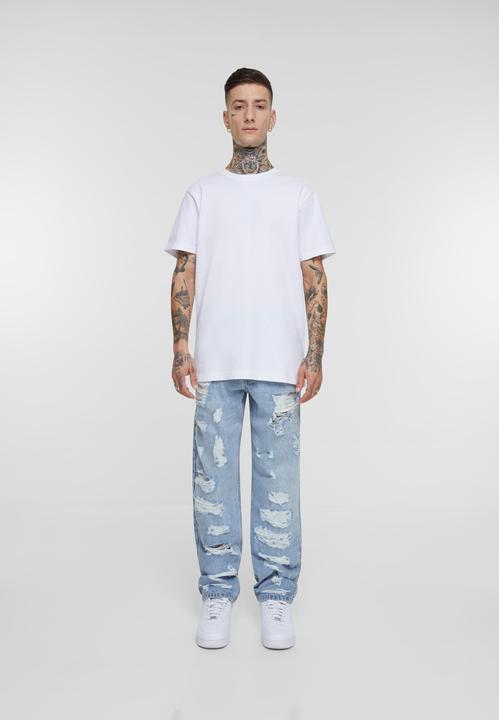 Actual product image Urban Classics Heavy Ounce Straight Fit Heavy Destroyed Jeans - 167177 (Frequency band 38 (2600 MHz))