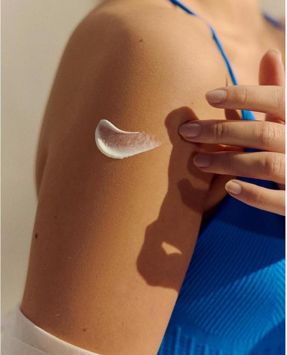 Actual product image NIVEA Invisible Finish (Suntan cream, SPF 50+, 150 ml)