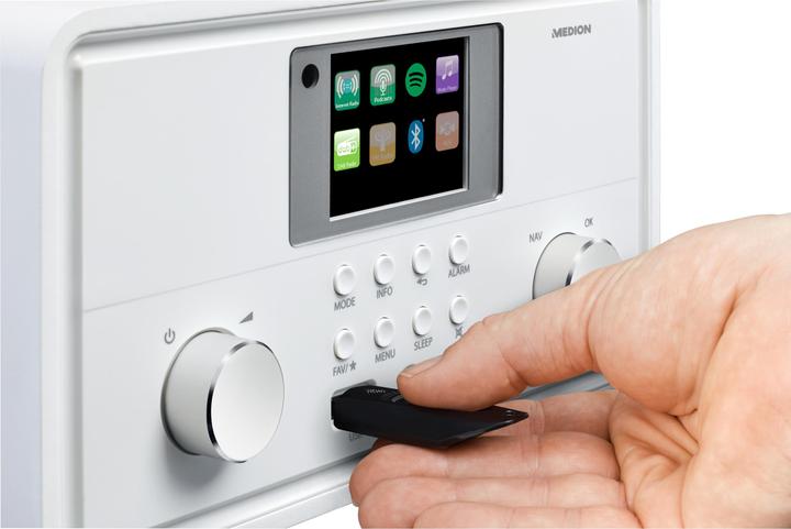 Produktbild Medion LIFE® P85027 STEREO INTERNETRADIO 7,1 cm (2,8") TFT-Display, 25.000+ Internetradiosender & zahlreic (DAB+, Internetradio, UKW, WLAN, Bluetooth)
