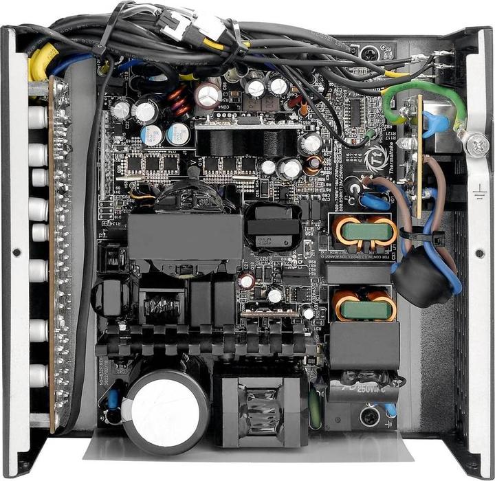 Produktbild Thermaltake ToughPower GF3 ARGB 850W EU Gold Netzteil ATX 3.0 80+ Gold PCle 5.0 (850 W)
