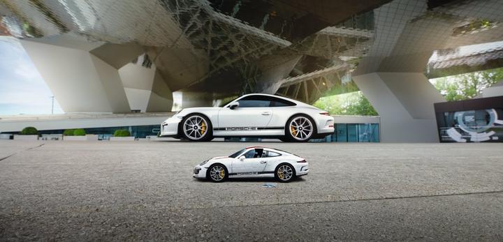 Produktbild Ravensburger Porsche 911R (108 Teile)