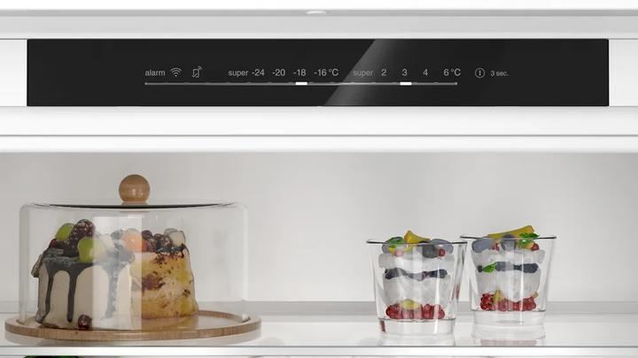 Actual product image Siemens iQ500, built-in oven with steam support, 60 x 60 cm, stainless steel, HR578GFS7F