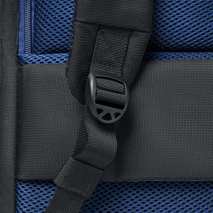 Actual product image Rivacase 8425 MacBook Pro 16 Rucksack 14 ECO schwarz
