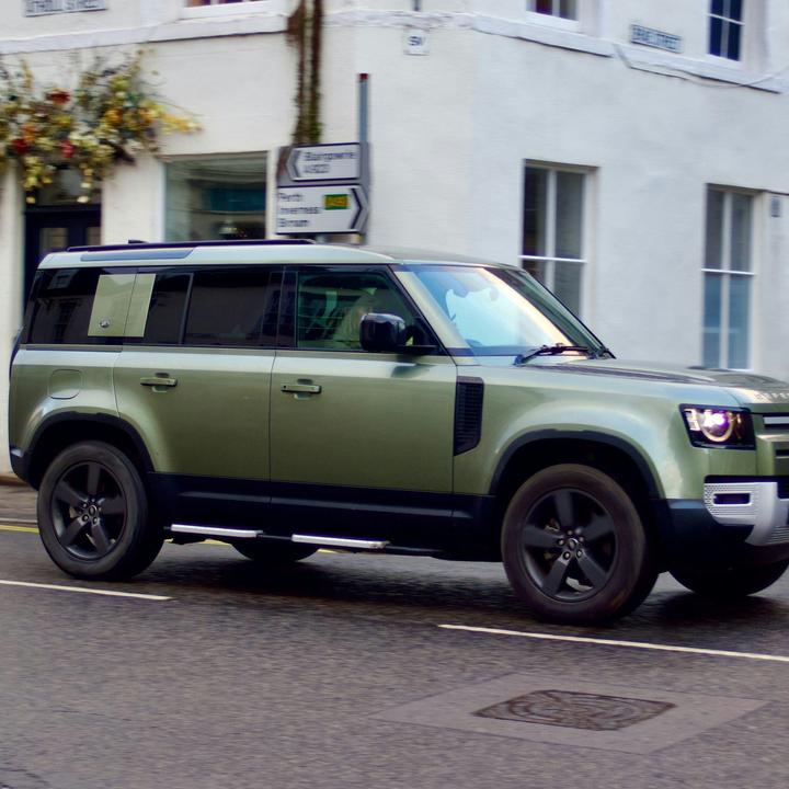 Produktbild WeatherTech Land Rover Defender 110 (2019-2024) Kofferraum wanne (7-sitzig)