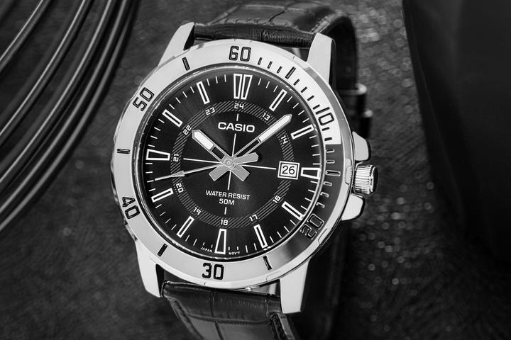 Image du produit Casio MTP-VD01L-2BV Hommes Enticer Bande en cuir bleu Cadran bleu Casual Analog Sporty Watch (220 mm)