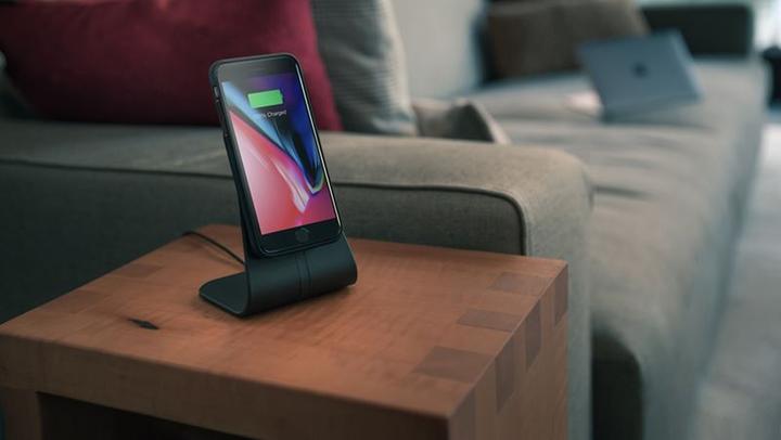 Produktbild Xvida Ladegerät Schnelllade-Tischständer Induktiv 2 A (34592-uniw) (10 W)