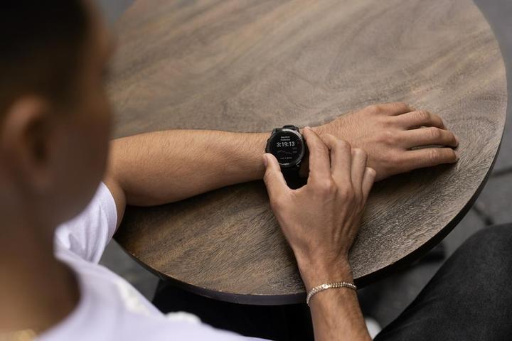 Produktbild Garmin Fenix 7S Pro Sapphire Solar Edition (42 mm)