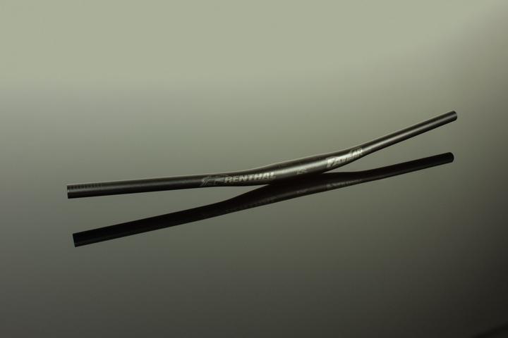 Actual product image Renthal V3 Fatbar Lite Riser Handlebar, 35.0, 760x10mm, black