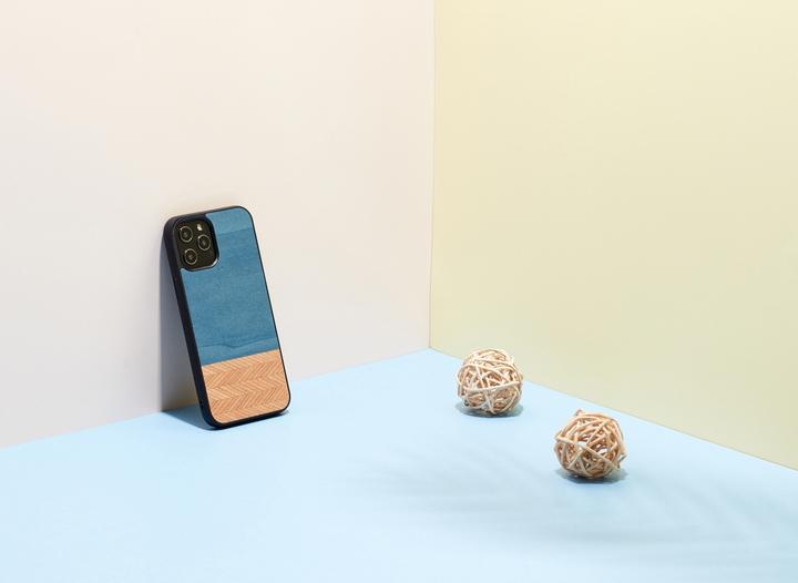 Immagine prodotto Man.Wand Custodia &WOOD per iPhone 12 Pro Max denim juodas (Apple iPhone 12 Pro Max)