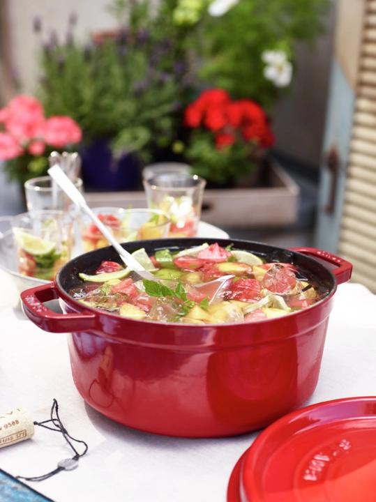 Actual product image Staub Cocotte (24 cm, Casserole + Stewpot, Cast iron)