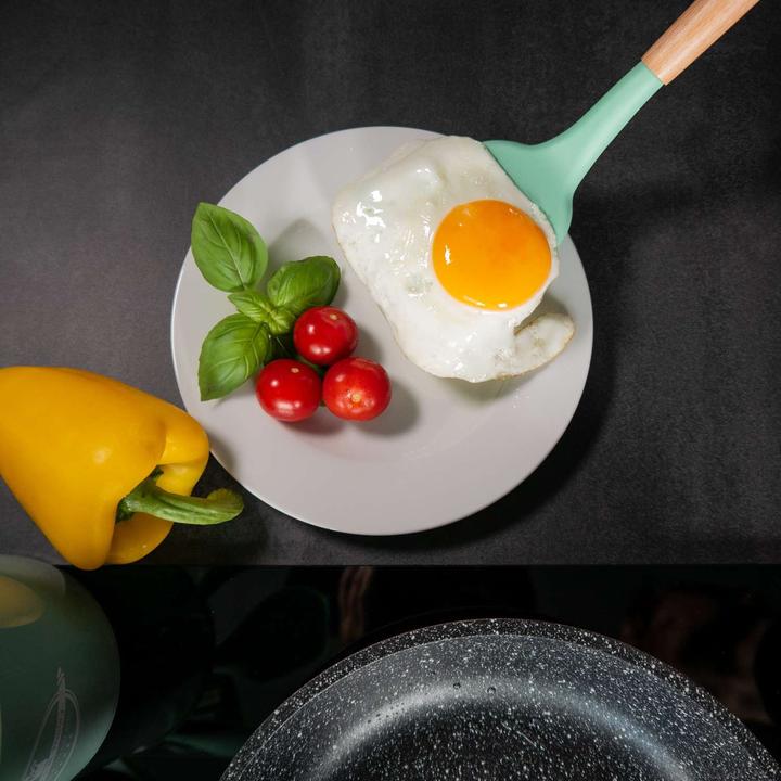 Actual product image Intirilife Kitchen utensil set