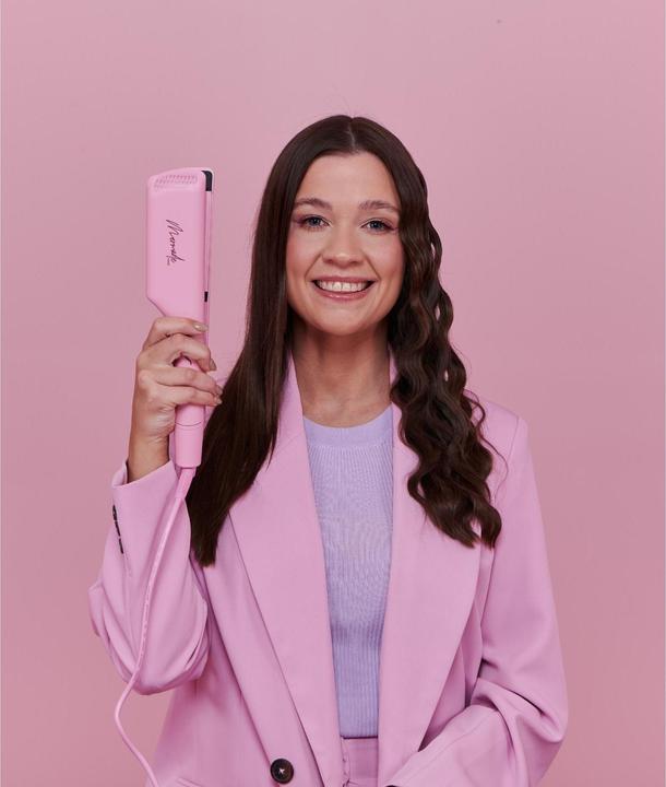 Image du produit Mermade Le nouveau Double Waver de Hair incarne la philosophie "Moins, c'est plus". Avec son design