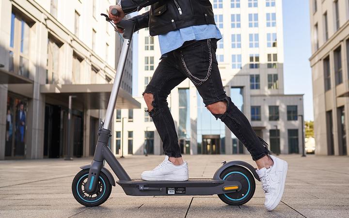 Actual product image Motus Scooty (20 km/h, 60 km, 350 W)