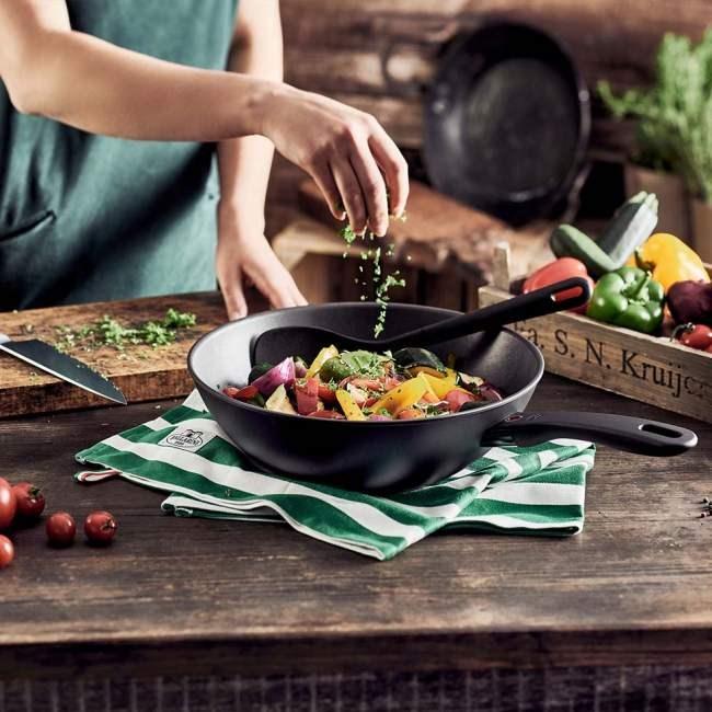 Produktbild Ballarini Wok 'Avola' (30 cm, Wok Pfanne, Aluminiumguss)