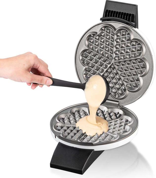 Actual product image Cloer Heart waffle iron