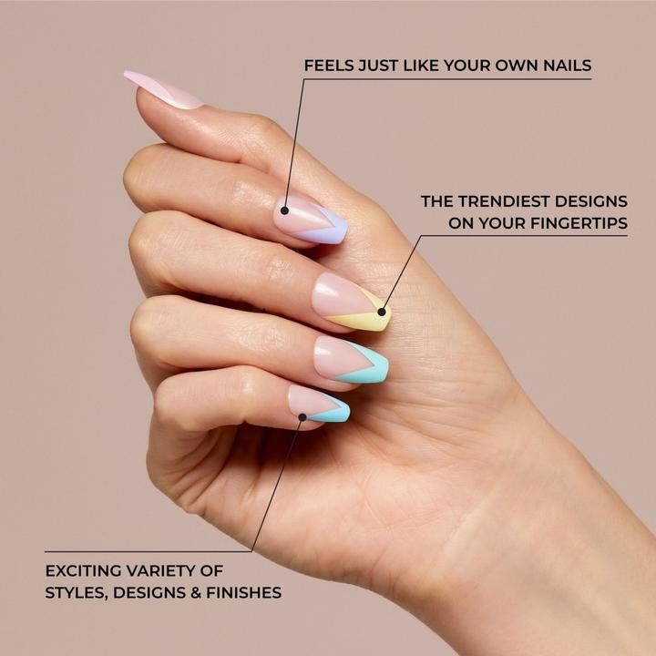 Immagine prodotto KISS Voguish Fantasy Press-On Nails Light Nude Medium Size Coffin Shape Include 28 chiodi 2G Colla 1 (Nudo chiaro)