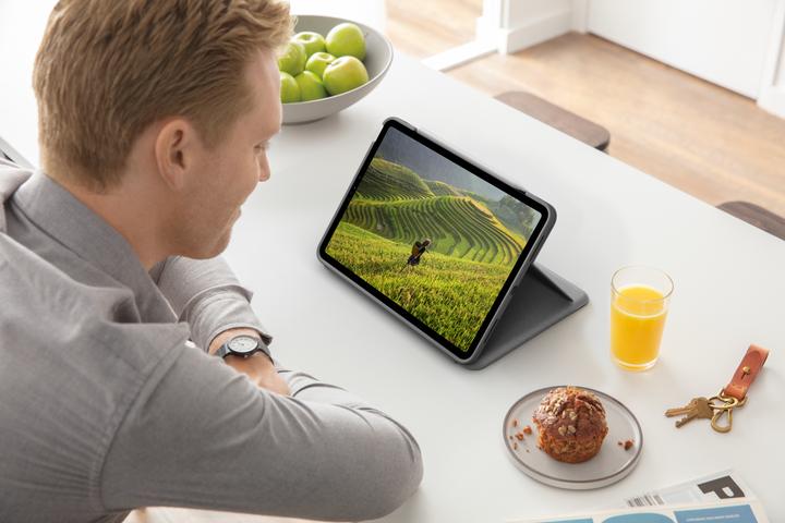 Actual product image Logitech Folio Touch (DE, iPad Air 2020 (4. Gen), iPad Air 2022 (5th Gen))