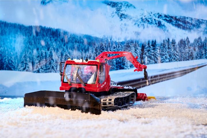 Actual product image Dickie Pistenbully